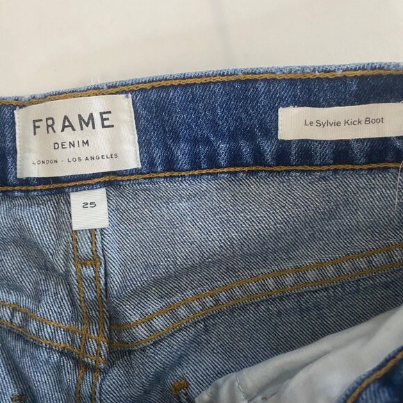 Frame Denim Le Sylvie Kick Boot Jeans Size 25 Medium Wash Distressed Frayed Hem - Picture 2 of 15
